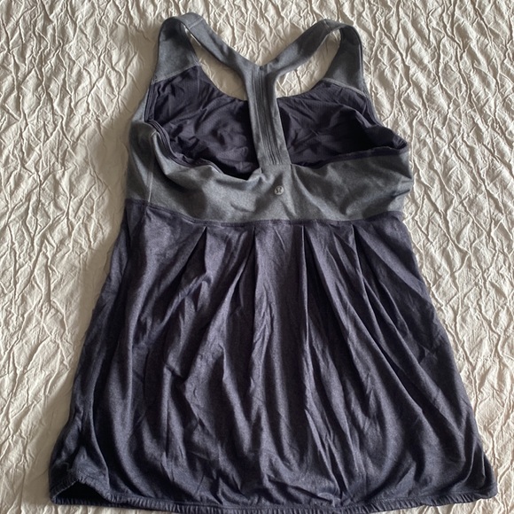 Lululemon tank Size 12 - Picture 2 of 2